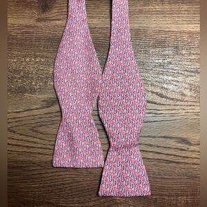 Pink Vineyard Vines Bow Tie